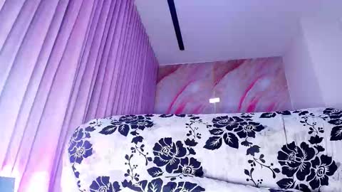 Snapshot of sofi_decker chatting on February 18, 2026, 3:02 am Sofia online show from February 18, 2026, 3:02 am