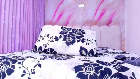 Snapshot of sofi_decker chatting on February 25, 2026, 3:05 am Sofia online show from February 25, 2026, 3:05 am