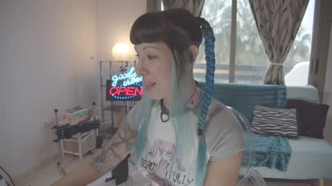 Sofi Mora online show from January 20, 2025, 3:18 pm