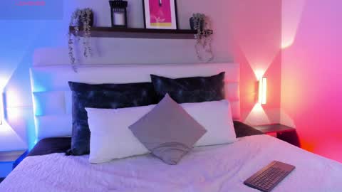 sofi_sp online show from April 17, 2026, 7:17 pm