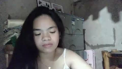 sofia_587145 online show from May 27, 2026, 3:53 pm