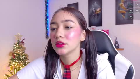 sofia_arango1107 online show from November 30, 2025, 6:34 pm