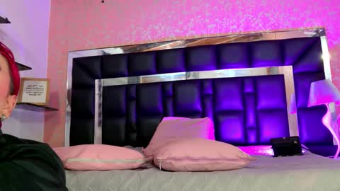 Sofia online show from November 9, 2025, 3:05 am