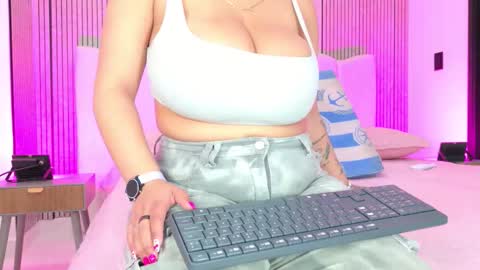 Sofia online show from February 11, 2026, 3:11 am