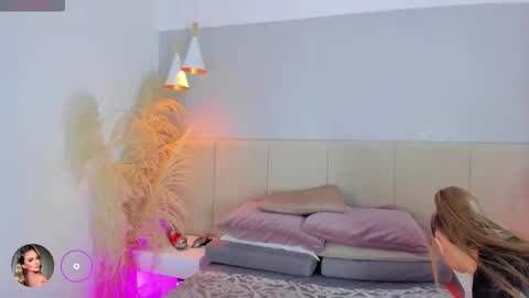 Snapshot of sofia_pamela chatting on January 17, 2026, 7:06 pm SOFIA PAMELA online show from January 17, 2026, 7:06 pm