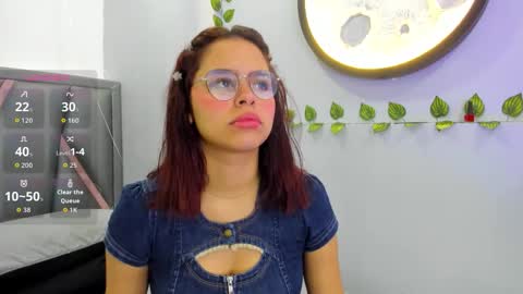 Sofa online show from January 17, 2026, 11:48 am