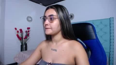 Snapshot of sofiaasexy19 chatting on April 4, 2026, 12:13 pm Sofia online show from April 4, 2026, 12:13 pm