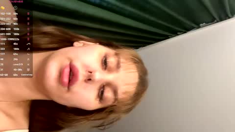 Snapshot of sofiabruno chatting on April 5, 2026, 4:09 am Hi My name is Sofia Welcome to my room Please thumbs up - its important online show from April 5, 2026, 4:09 am