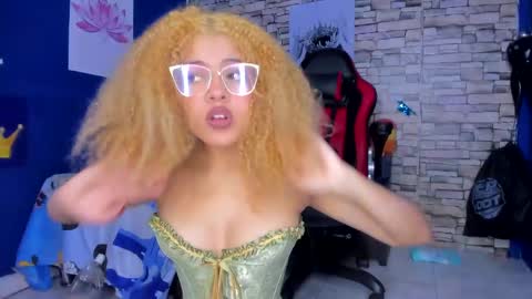 Snapshot of sofiacastillo01 chatting on February 15, 2025, 5:39 pm sofiacastillo01 online show from February 15, 2025, 5:39 pm