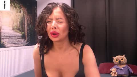 sofialiub online show from March 19, 2026, 4:16 am