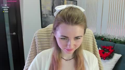 Snapshot of sofiangelaa chatting on January 7, 2026, 12:46 am Sofia online show from January 7, 2026, 12:46 am