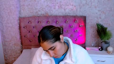 Snapshot of sofiazaf447769 chatting on February 16, 2026, 12:34 pm SOFIA online show from February 16, 2026, 12:34 pm