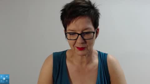 Sofie Velvet online show from September 21, 2025, 6:04 am