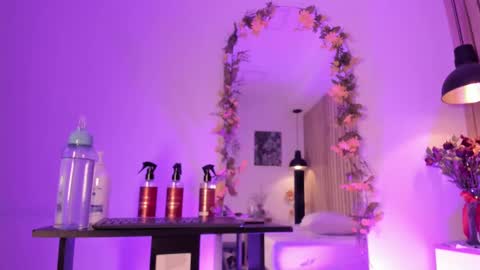 Snapshot of sofiesoft chatting on September 22, 2025, 1:46 pm Sofie online show from September 22, 2025, 1:46 pm