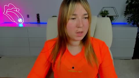 Snapshot of sofii_darling chatting on November 20, 2025, 5:56 pm sofii_darling online show from November 20, 2025, 5:56 pm