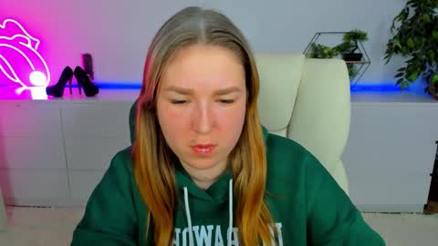 Snapshot of sofii_darling chatting on February 19, 2026, 5:42 pm sofii_darling online show from February 19, 2026, 5:42 pm