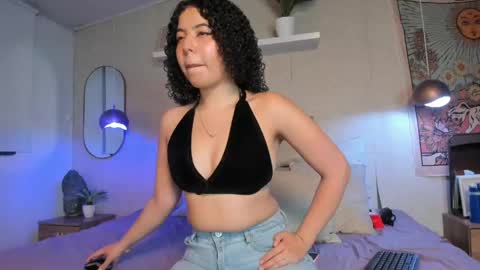 sofii_wild online show from May 11, 2026, 11:49 am