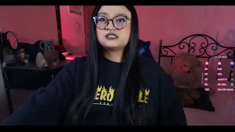 Demi Sofia online show from March 3, 2026, 8:48 pm