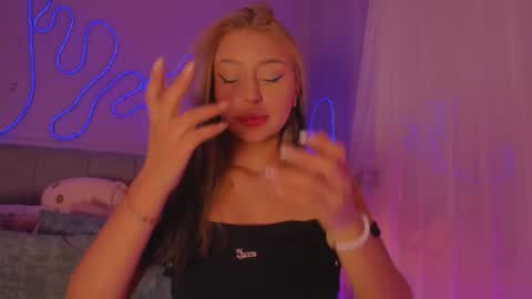 Sofi online show from December 2, 2025, 11:48 am