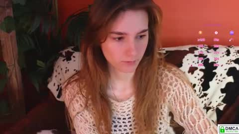 E online show from November 12, 2025, 8:48 am