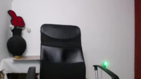 Camila M online show from February 2, 2025, 4:15 am