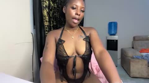 soft_nicole online show from April 13, 2026, 6:57 pm