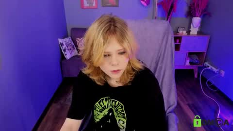 softflame online show from November 24, 2025, 10:26 am