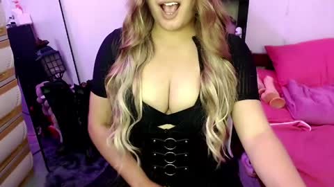 SOLACE  SOLANA online show from May 3, 2026, 1:06 pm