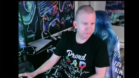 Snapshot of solarlunar1 chatting on February 14, 2026, 9:44 pm just ask online show from February 14, 2026, 9:44 pm