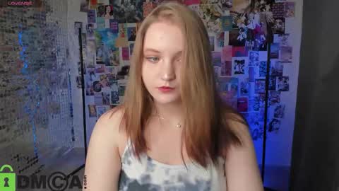 Snapshot of solefree chatting on September 12, 2025, 9:53 am Nora online show from September 12, 2025, 9:53 am