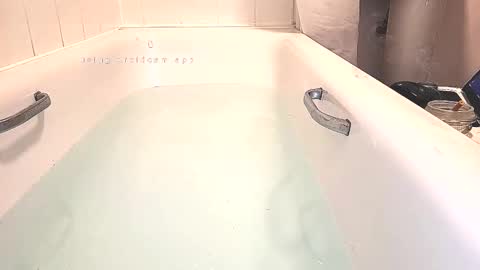 solo0o0o21 online show from October 19, 2025, 8:04 am