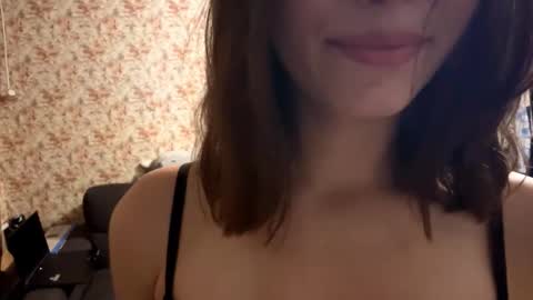 Snapshot of somerfrieler chatting on September 29, 2025, 4:34 pm Hello My name is Jane  im new model here and little but shy but curious. online show from September 29, 2025, 4:34 pm