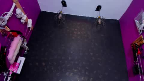 Alexa online show from November 18, 2025, 7:07 pm