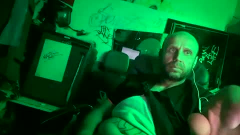 Snapshot of son_e_blacc chatting on June 14, 2026, 3:52 am Soni online show from June 14, 2026, 3:52 am