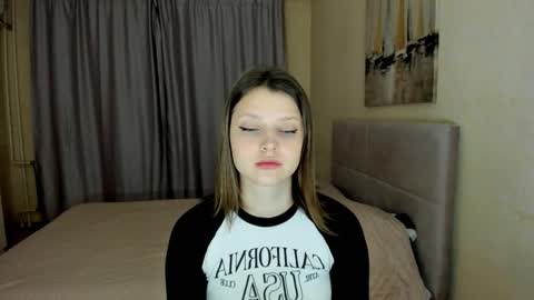 Snapshot of soninex chatting on November 6, 2025, 3:02 pm SoniNex online show from November 6, 2025, 3:02 pm