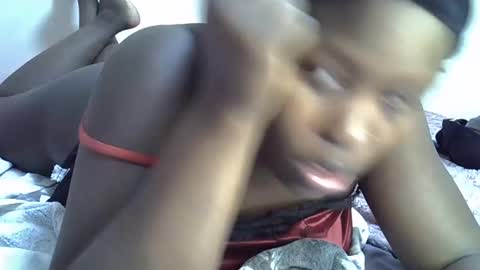 sonnia02 online show from January 14, 2026, 1:17 pm