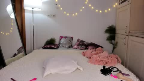 SONIA online show from September 20, 2025, 12:50 pm