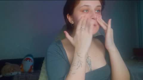 Sonya  online show from December 16, 2025, 9:58 am