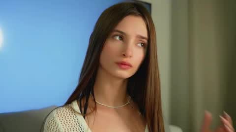 Eva 3 online show from November 18, 2025, 8:30 am