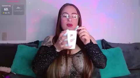 soofy online show from November 12, 2025, 3:18 am