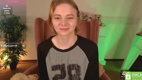 Litta online show from April 4, 2026, 10:51 pm