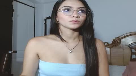 Snapshot of sophi_brownss chatting on October 27, 2025, 6:06 am Sophi online show from October 27, 2025, 6:06 am