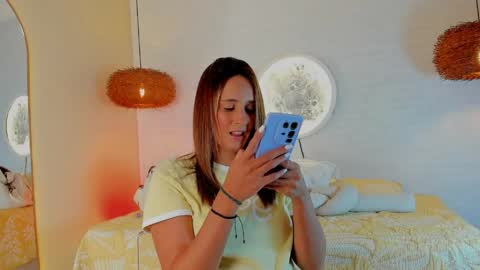 Snapshot of sophi_cooper29 chatting on April 27, 2026, 11:03 pm sophi_cooper29 online show from April 27, 2026, 11:03 pm