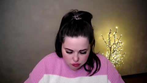 sophia__olsen online show from November 18, 2025, 6:29 am