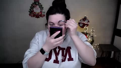 sophia__olsen online show from December 16, 2025, 6:29 am