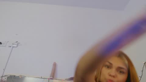 sophia__sweet1 online show from December 16, 2024, 1:32 pm