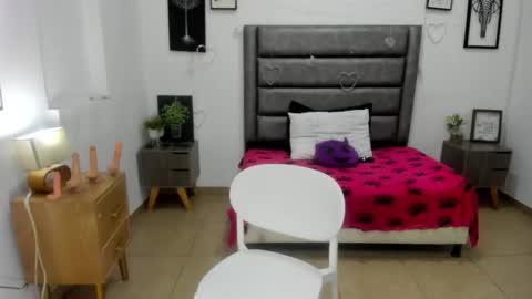 Sophia online show from February 13, 2026, 10:17 pm