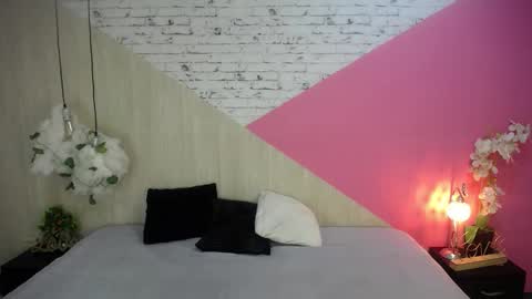 sophia_brunette21 online show from November 30, 2025, 11:14 am