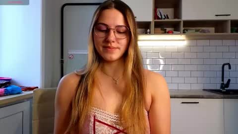 Sophia online show from February 8, 2026, 8:29 am