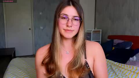 Sophia online show from May 19, 2026, 8:53 am
